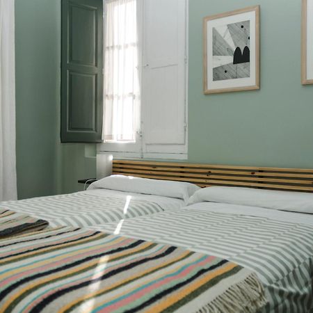 Pension Blanca B&B เลออน ภายนอก รูปภาพ